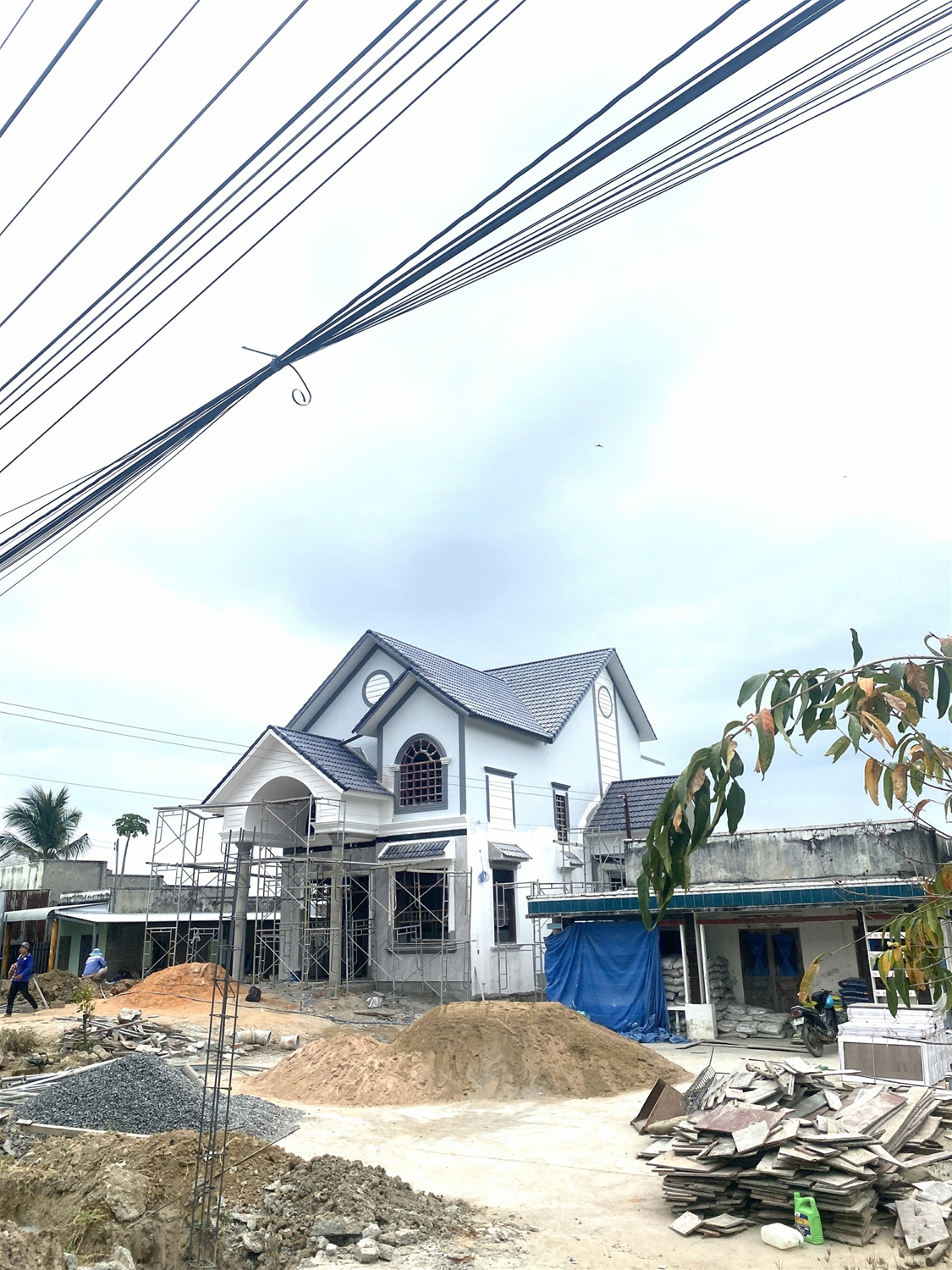 Chú Dũng - Hàm Trí - Mái Thái - Khung Kèo Zacs INOK - Ngói Tráng Men